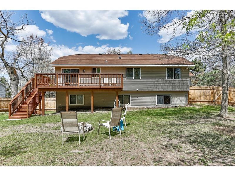5741 268th St, Wyoming, MN 55092