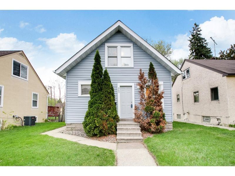 305 10th Ave S, South Saint Paul, MN 55075