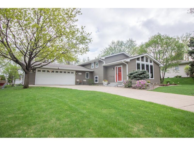 4501 Normandale Highlands Dr, Bloomington, MN 55437