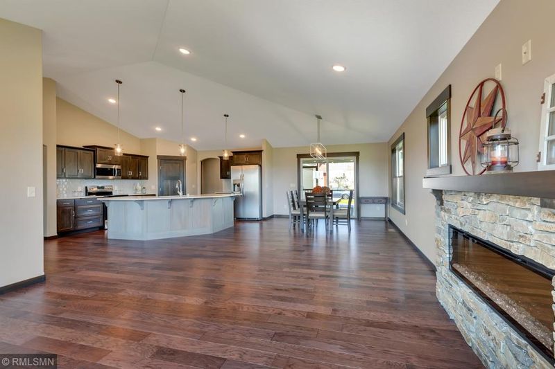 1915 Sandstone Loop S, Sartell, MN 56377
