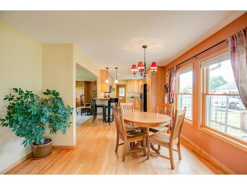 2250 Spruce Pl, White Bear Lake, MN 55110