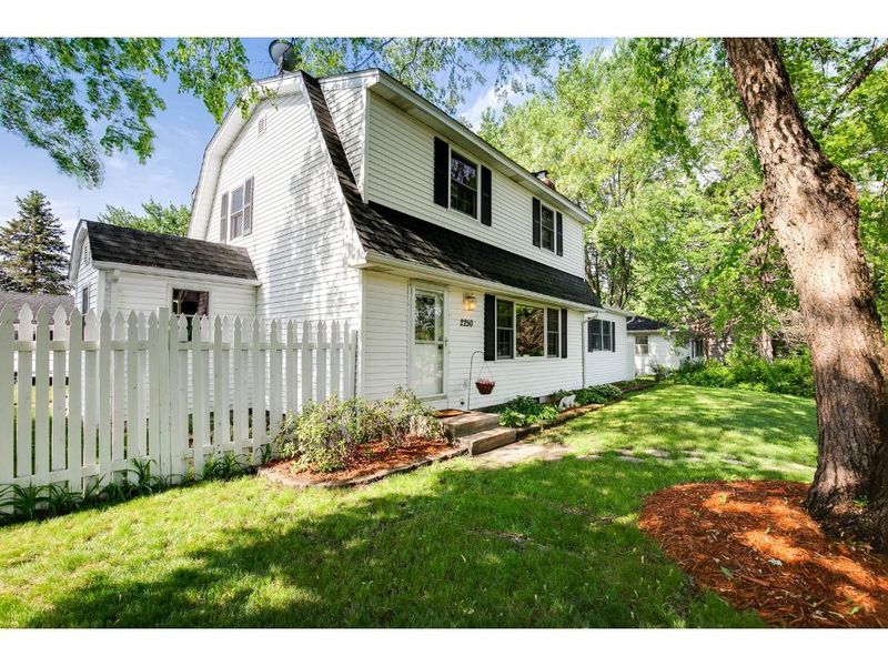 2250 Spruce Pl, White Bear Lake, MN 55110