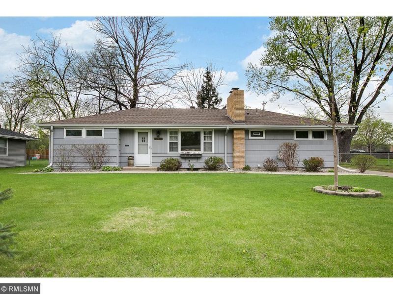 9118 Fremont Ave S, Bloomington, MN 55420