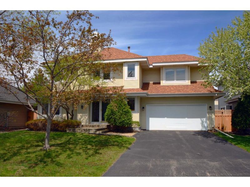 15720 16th Pl N, Plymouth, MN 55447