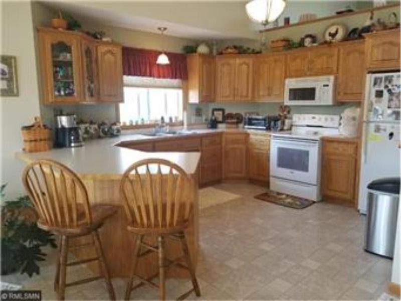 101 Iris Ln NE, Saint Joseph, MN 56374