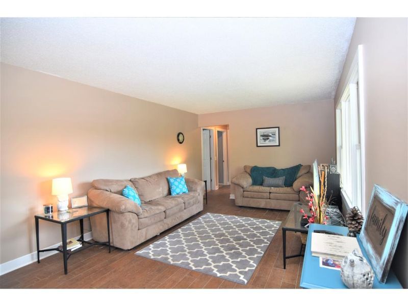 6708 Dutton Ave, Brooklyn Park, MN 55428