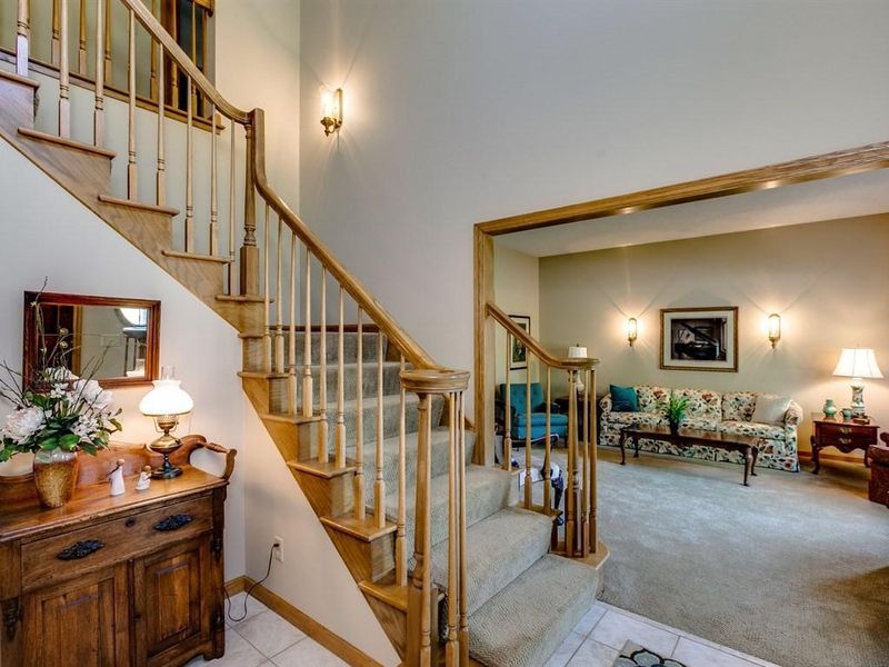 11301 Louisiana Ave S, Bloomington, MN 55438