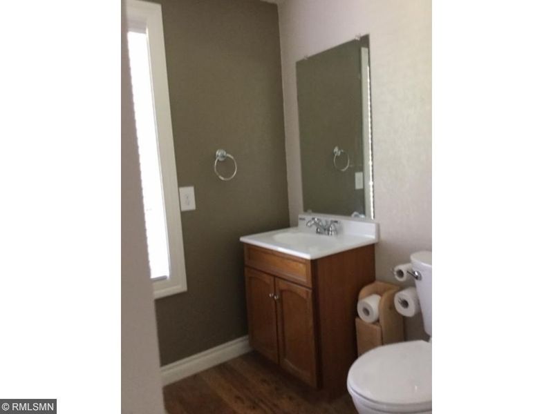 528 Lake St W, Waterville, MN 56096