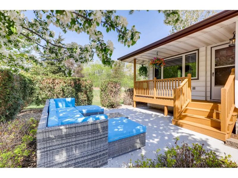 1401 W Shore Dr, Buffalo, MN 55313