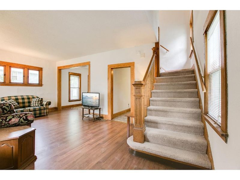 2709 Emerson Ave N, Minneapolis, MN 55411