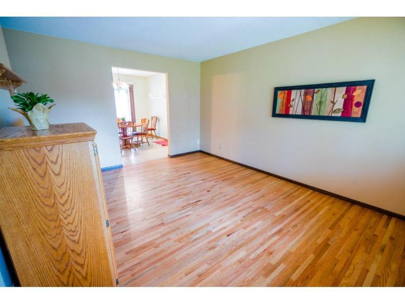 6802 Deerwood Ln N, Maple Grove, MN 55369
