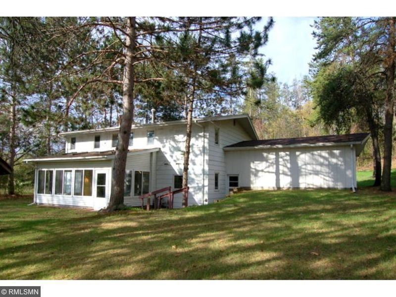 215 Hawkins Dr, Brainerd, MN 56401