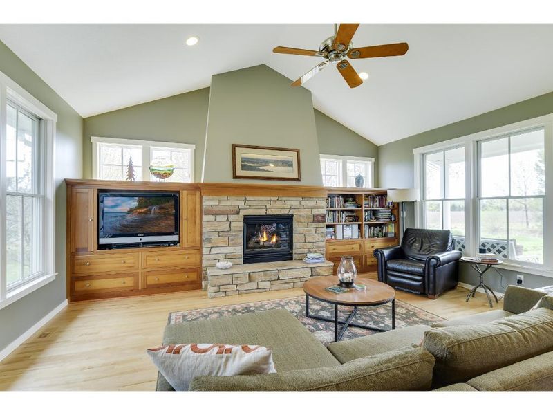 4971 Lilac Way N, Lake Elmo, MN 55042