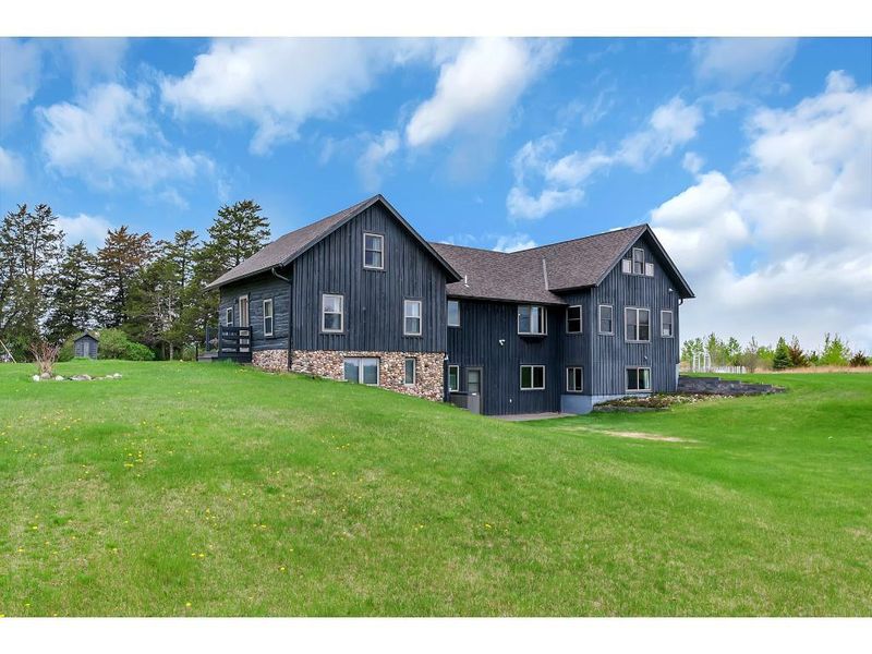 9835 30th St NE, Foley, MN 56329