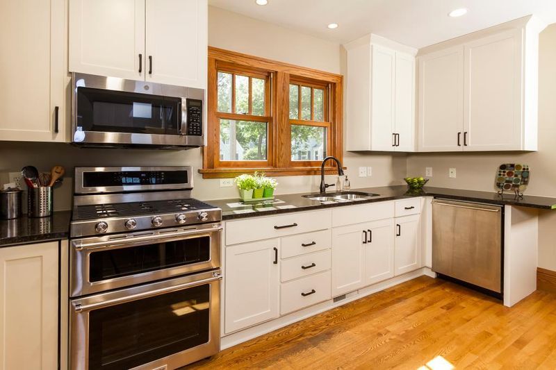 4014 Sunnyside Rd, Edina, MN 55424