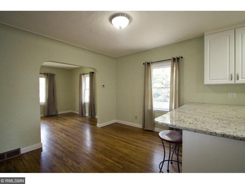 620 California Ave E, Saint Paul, MN 55130
