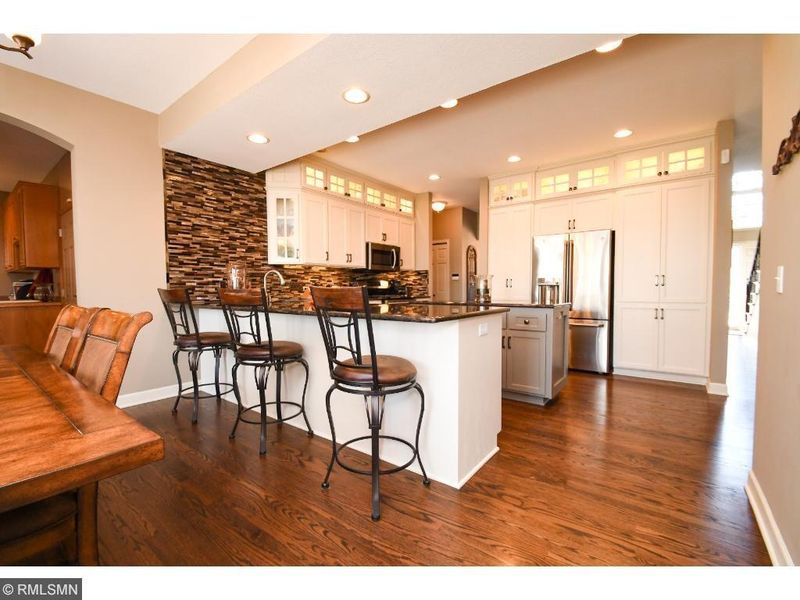 4897 Sycamore Dr, Eagan, MN 55123