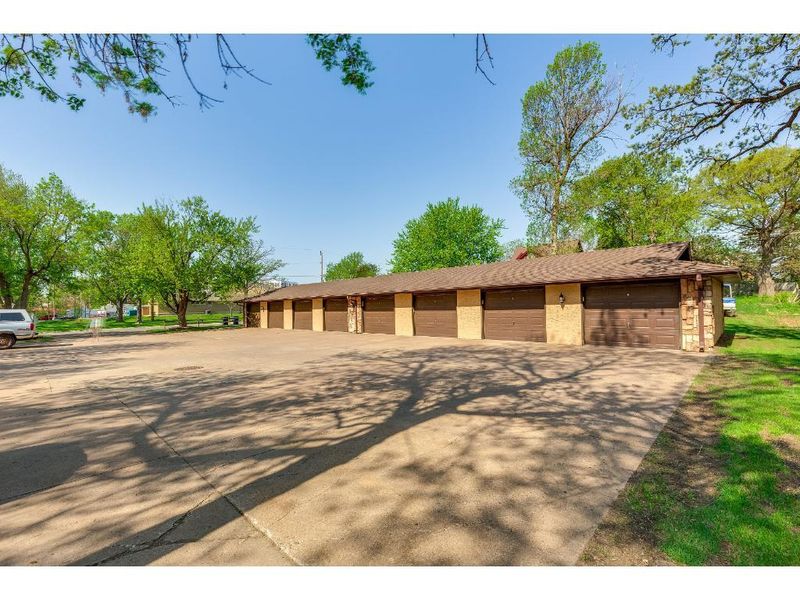 153 4th Ave NE, Forest Lake, MN 55025