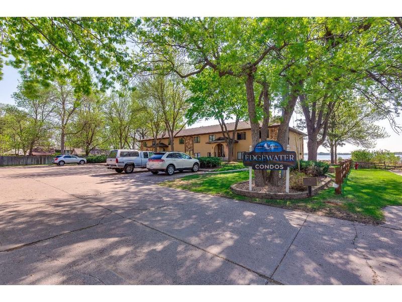 153 4th Ave NE, Forest Lake, MN 55025