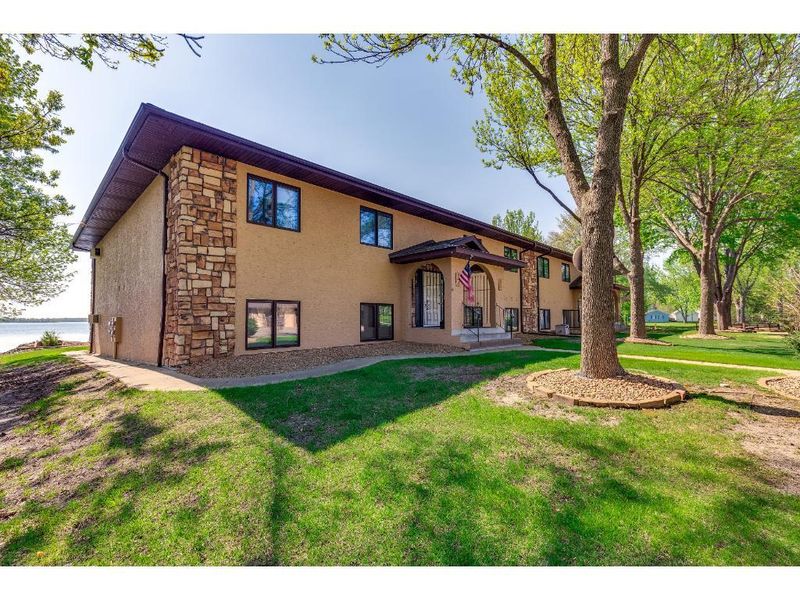 153 4th Ave NE, Forest Lake, MN 55025