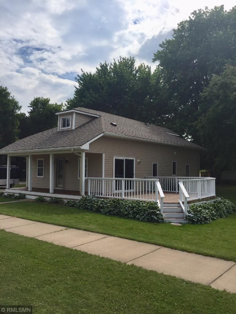 761 3rd St SW, Clear Lake, WI 54005