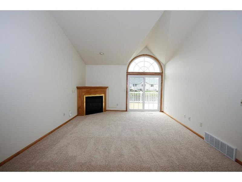 4255 Mill Ridge Cir, Eau Claire, WI 54703
