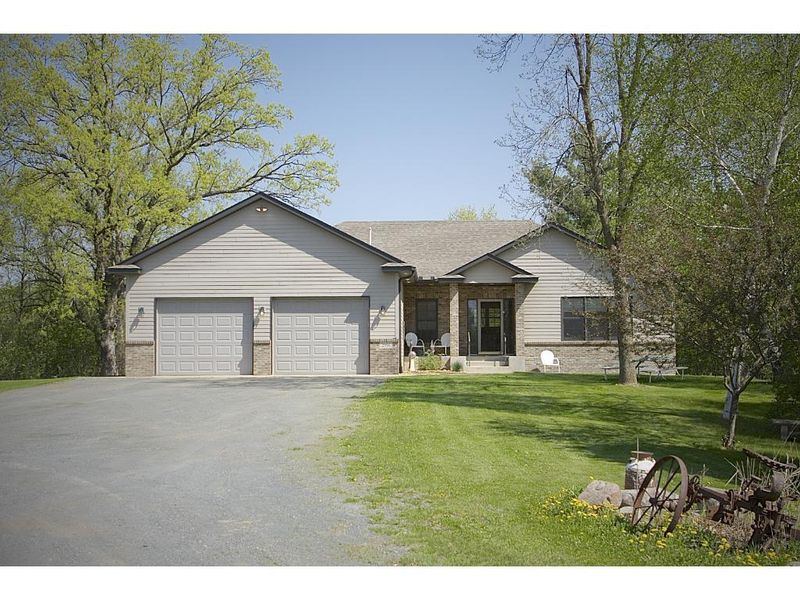 2594 285th Ave NE, Isanti, MN 55040