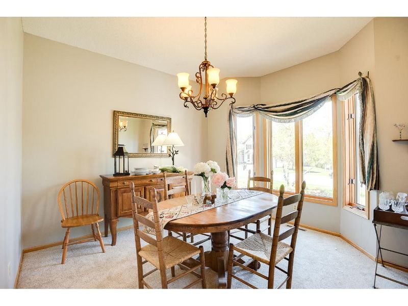 8538 Upland Ln N, Maple Grove, MN 55311
