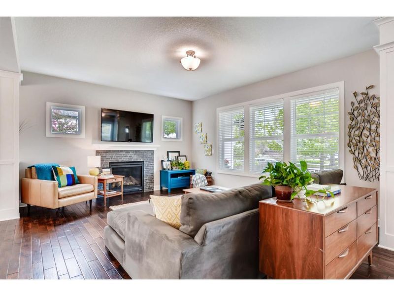 1811 Taylor St NE, Minneapolis, MN 55418