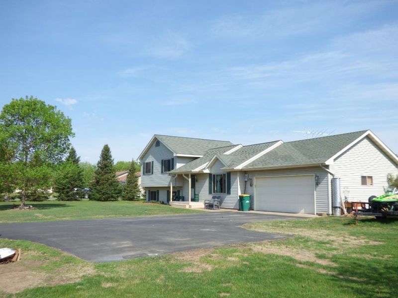 2471 82nd Ave, Osceola, WI 54020