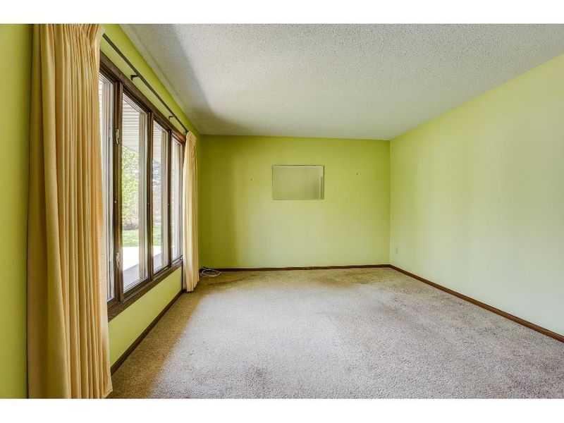 250 Maple Dr, Foley, MN 56329