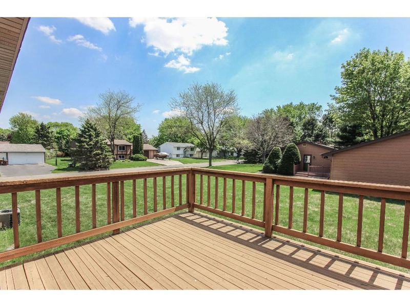 2832 Riviera Dr S, White Bear Lake, MN 55110