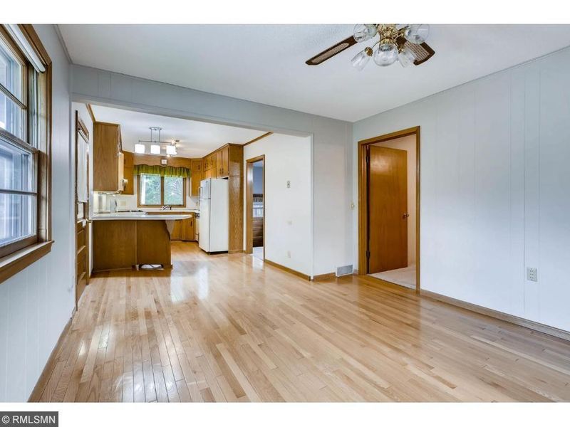 7906 Monroe St NE, Spring Lake Park, MN 55432