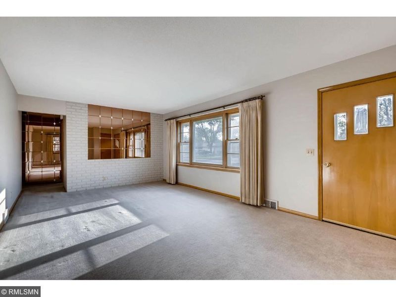 7906 Monroe St NE, Spring Lake Park, MN 55432