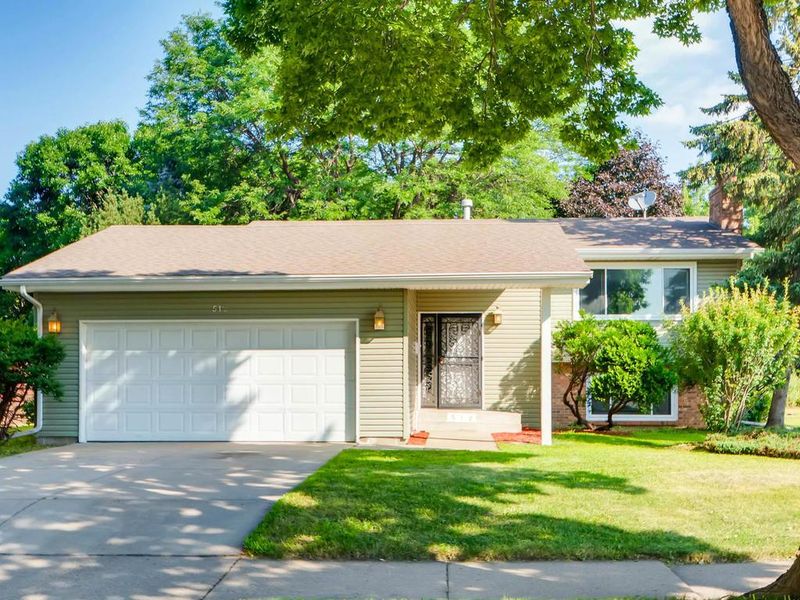 512 Hall Ln, Minneapolis, MN 55411