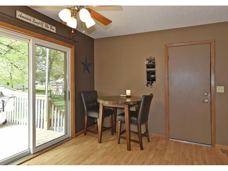 809 20th St NE, Owatonna, MN 55060