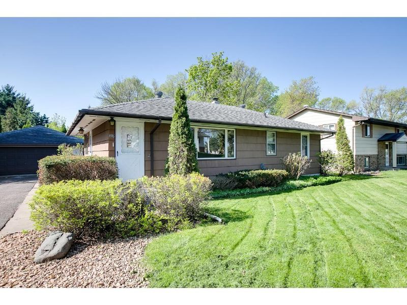 1916 Price Ave, North Saint Paul, MN 55109