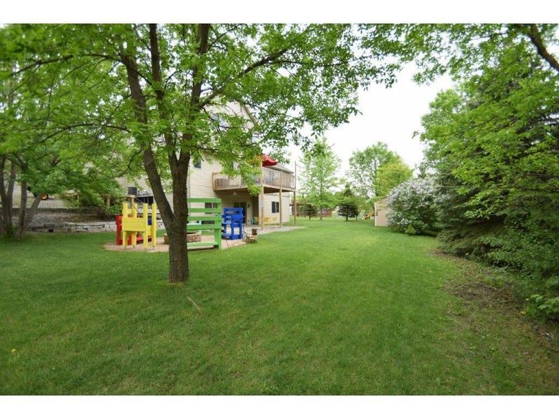 4335 Mason Ln NE, Saint Michael, MN 55376