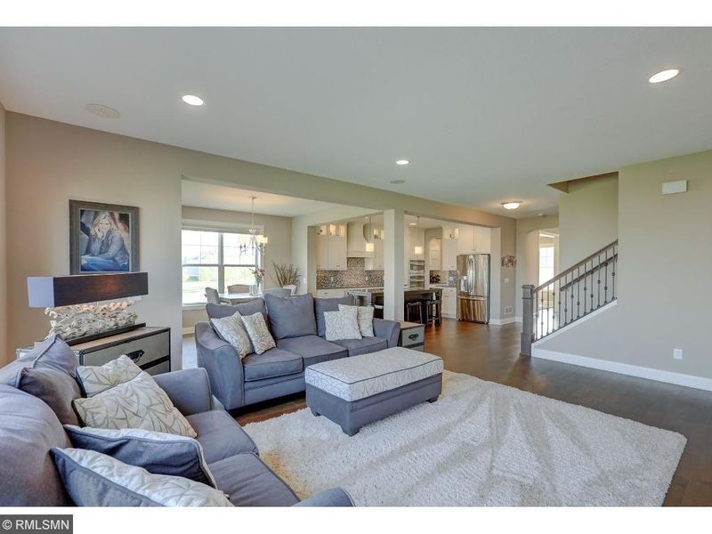 4001 Painted Sky Trl, Chaska, MN 55318