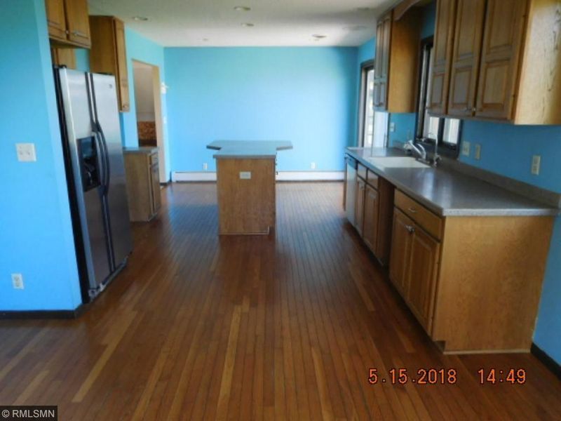 211 Richmond St E, South Saint Paul, MN 55075