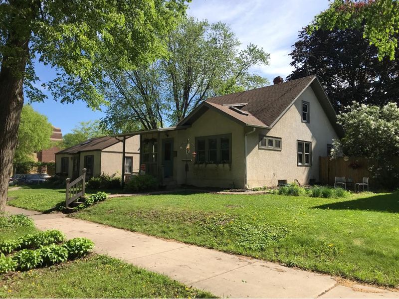 2909 32nd Ave S, Minneapolis, MN 55406