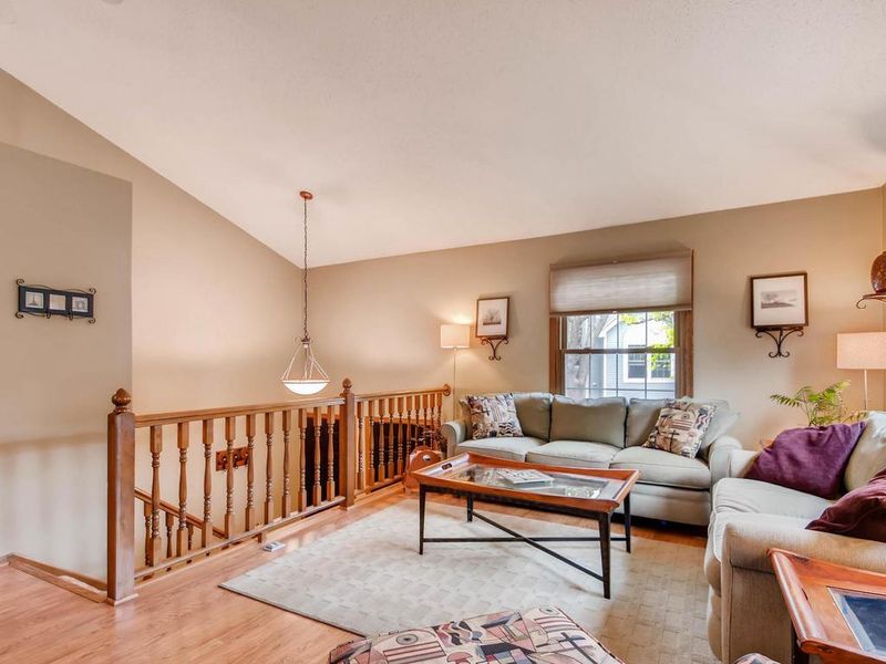 7353 Williams Ln, Eden Prairie, MN 55346