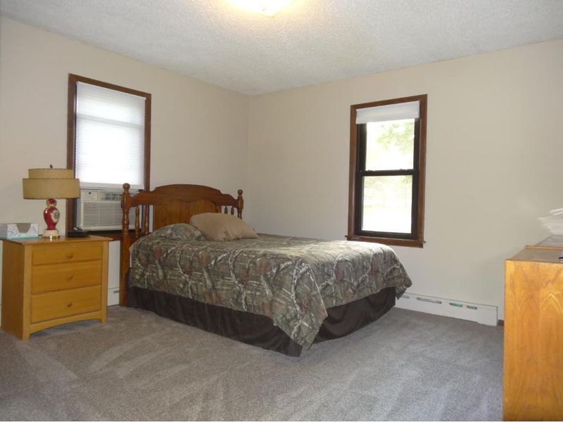 407 3rd St NW, Forest Lake, MN 55025