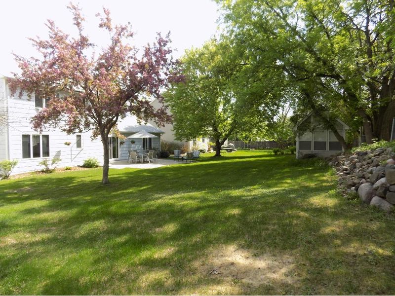 436 Ripley Ave, Maplewood, MN 55117