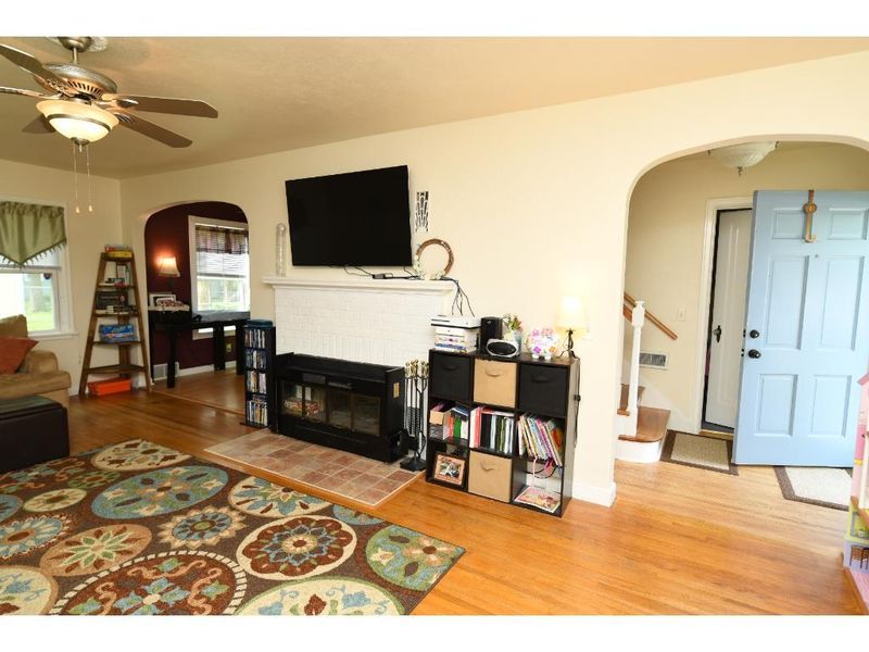 313 Howe Ave, Mora, MN 55051
