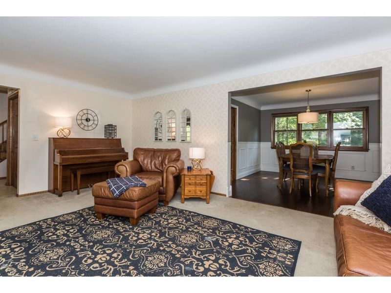 4000 Birch Knoll Dr, White Bear Lake, MN 55110