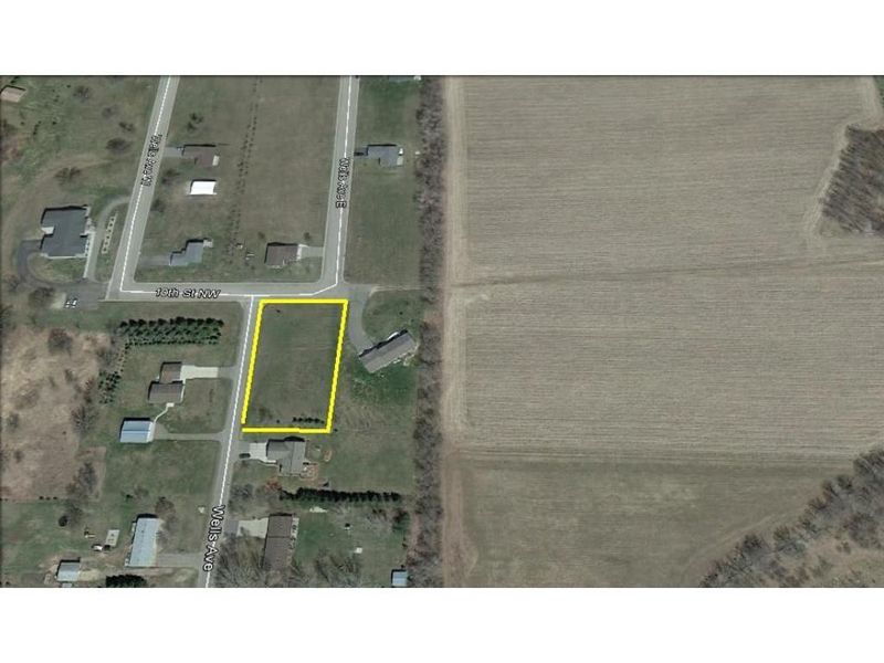 908 Wells St N, Sebeka, MN 56477
