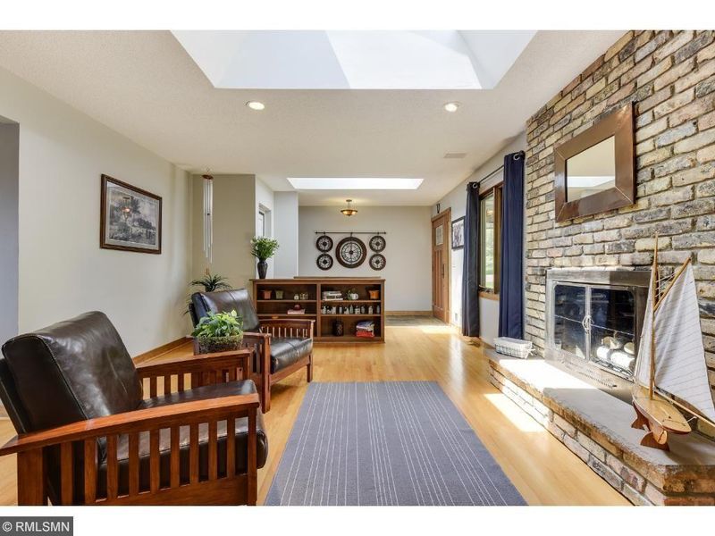 319 Maple Island Rd, Burnsville, MN 55306