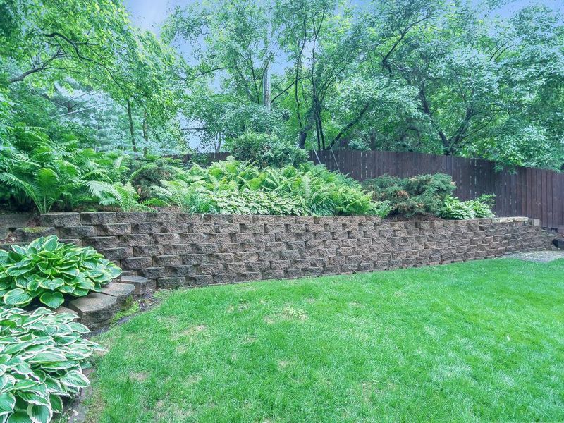 405 Totem Rd, Saint Paul, MN 55119