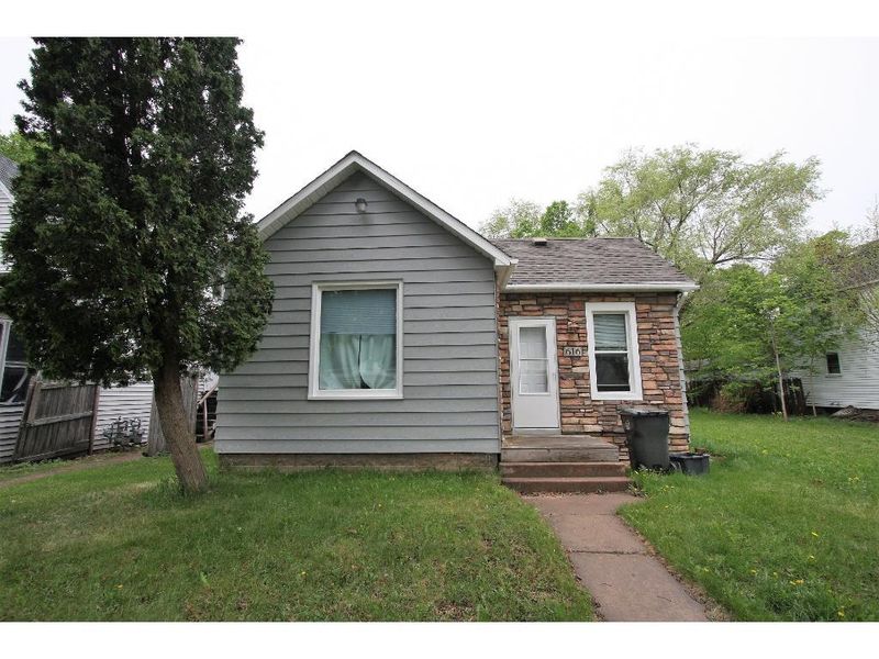 616 Cochrane St, Eau Claire, WI 54703